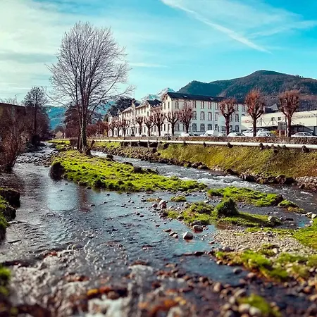 Le Lamartine, De Charme Au Coeur De Bagneres-de-Bigorre
