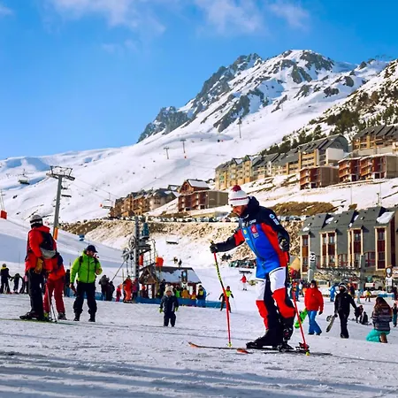 Le Lamartine, De Charme Au Coeur De Bagneres-de-Bigorre